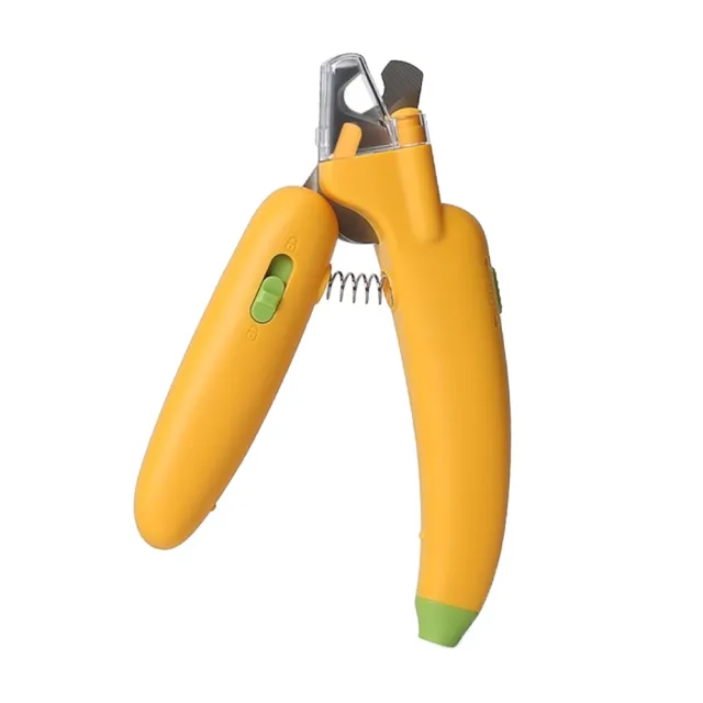 Banana shaped nail clippers 香蕉形指甲刀